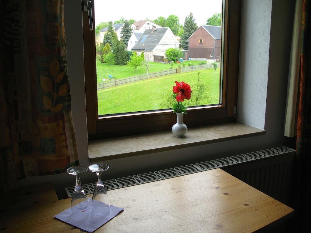 Landhotel Goldener Becher Limabach - Oberfrohna Quarto foto
